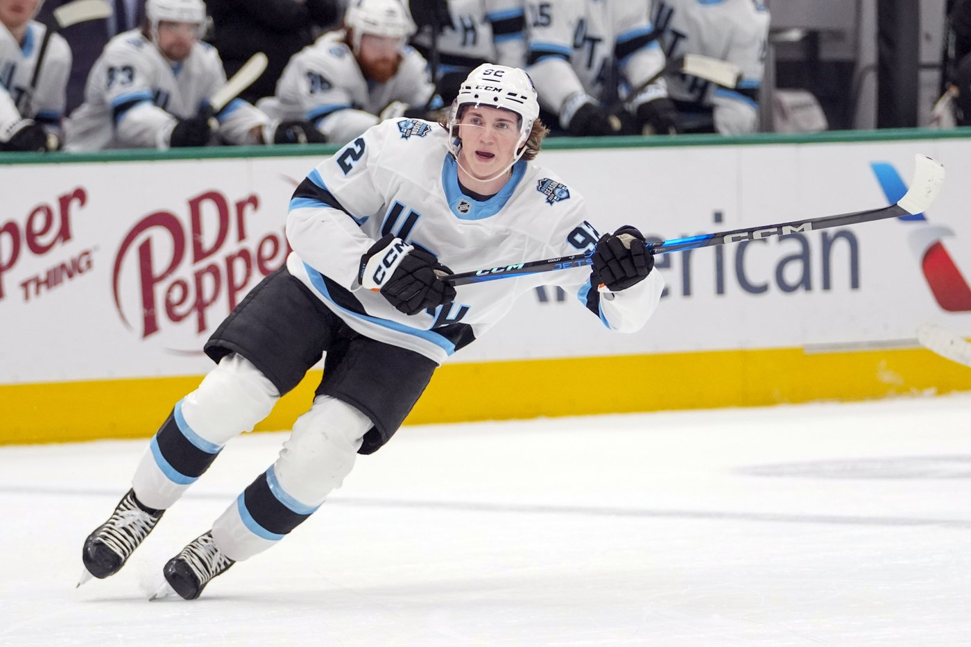 Guenther scores late in overtime to lift Utah past Blue Jackets 3-2 | iNFOnews.ca