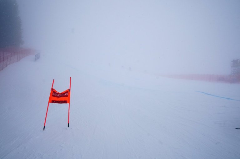 Marco Odermatt secures World super-G title as unfavorable weather cancels both races this weekend | iNFOnews.ca