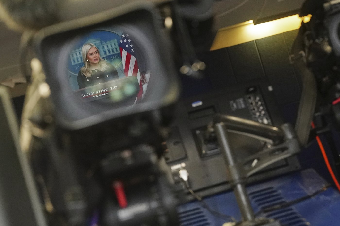 Cracks appear in Trump's MAGA base as leading figures criticize the Iran war | iNFOnews.ca