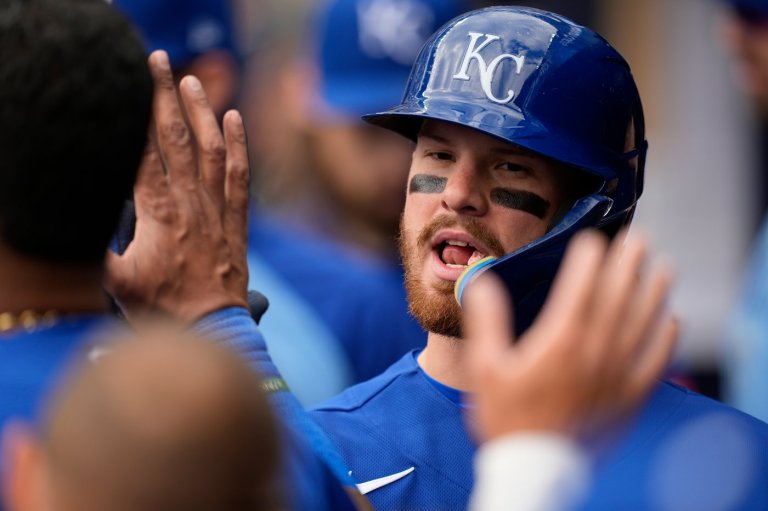 Rookie catcher Carter Jensen gets scratched from Royals' starting lineup after oversleeping | iNFOnews.ca