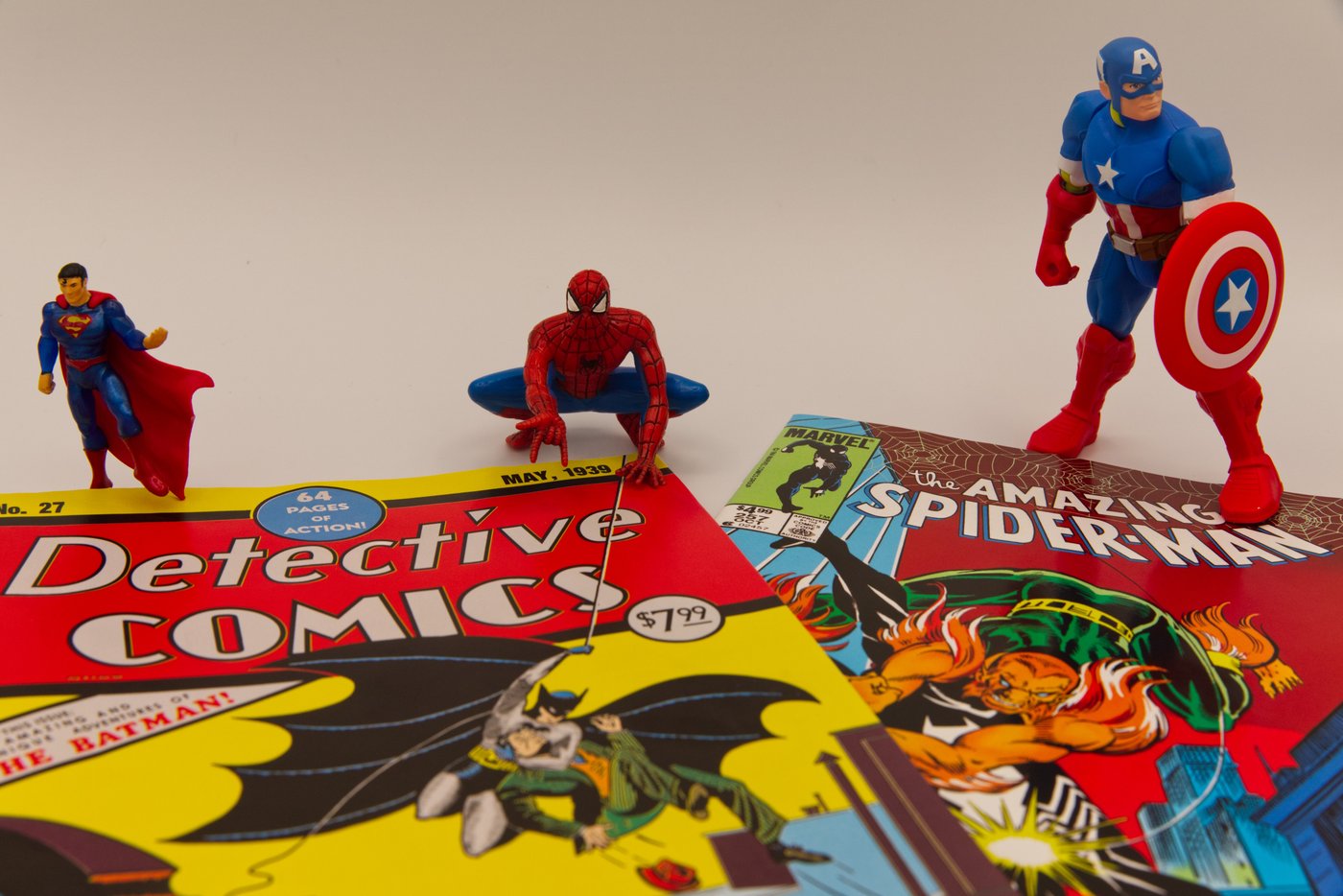 Bam! Pow! Krakoom! The everlasting allure of the American comic book | iNFOnews.ca Bam! Pow! Krakoom! The everlasting allure of the American comic book | iNFOnews.ca