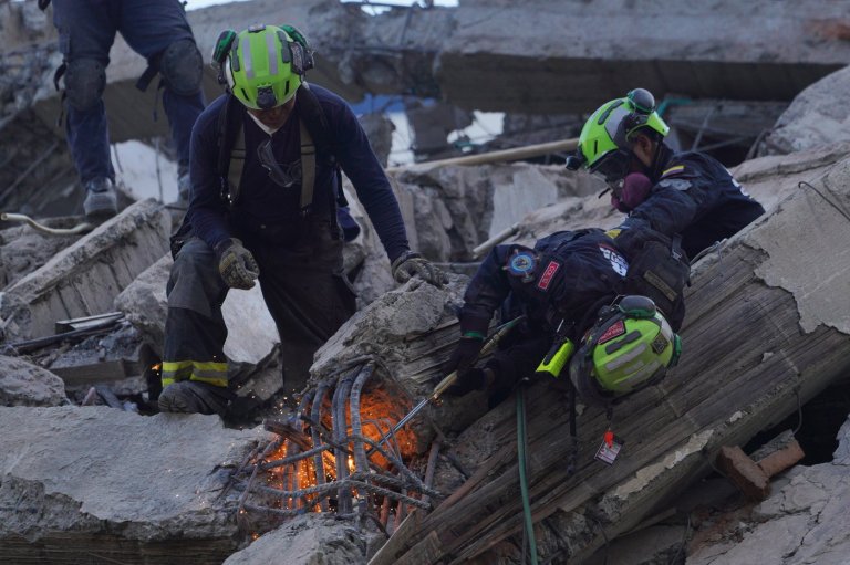 Colombia searches for over 3,000 missing after a powerful earthquake kills more than 100 | iNFOnews.ca