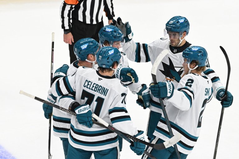 Lucas Raymond scores in shootout as Red Wings rally for 4-3 win over Sharks | iNFOnews.ca