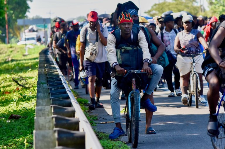Migrant caravan leaves southern Mexican city but many are no longer aiming for the US border | iNFOnews.ca