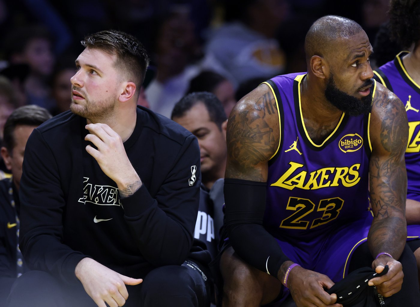 LeBron James becomes oldest player to score 40 points in NBA history, dropping 42 in Lakers' victory | iNFOnews.ca LeBron James becomes oldest player to score 40 points in NBA history, dropping 42 in Lakers' victory | iNFOnews.ca