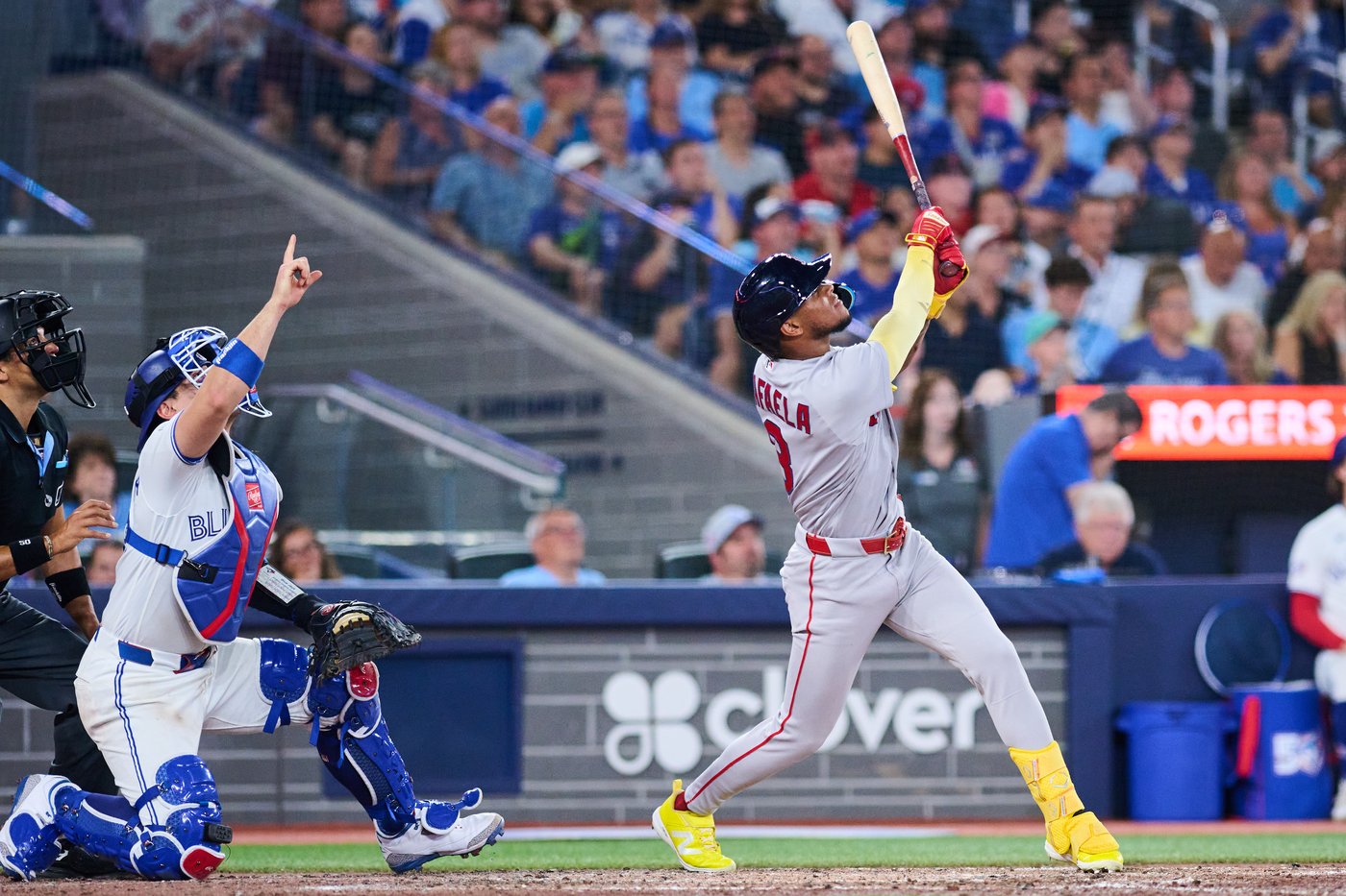 Confusing call in seventh inning gives Red Sox run in 2-1 loss to Blue Jays | iNFOnews.ca Confusing call in seventh inning gives Red Sox run in 2-1 loss to Blue Jays | iNFOnews.ca