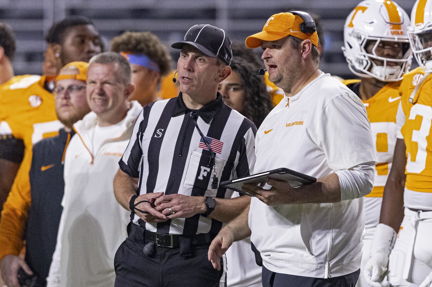 No. 6 Tennessee faces No. 11 Georgia in a de facto playoff game between the hedges | iNFOnews.ca