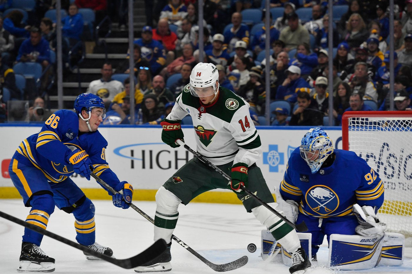 Owen Power scores in OT and Sabres rally from 2 goals down to beat Wild 3-2 | iNFOnews.ca