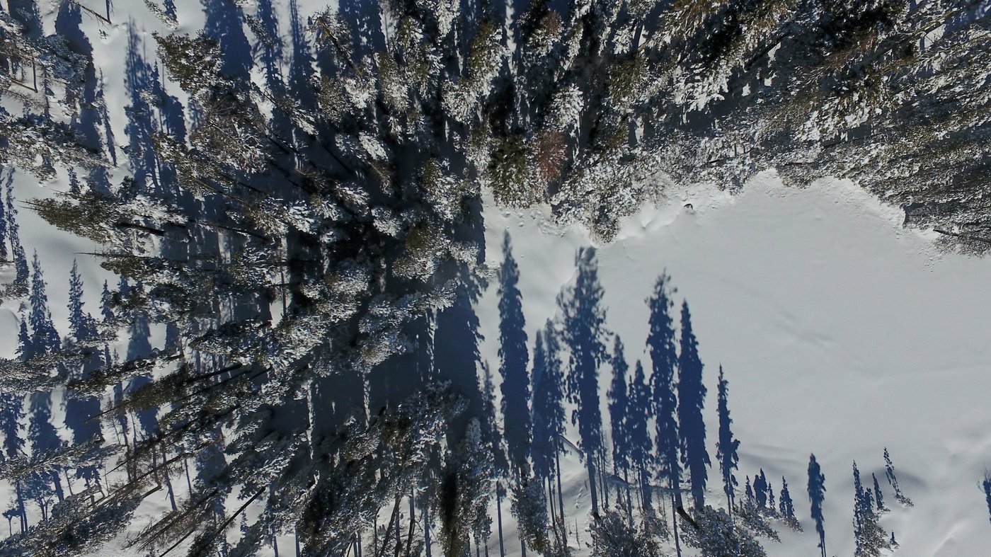 Officials work to lower risk of deadly slides to recover bodies of California avalanche victims | iNFOnews.ca