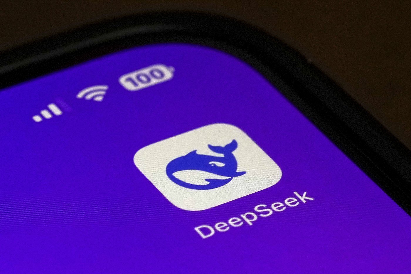 Chinese firm DeepSeek's AI chatbot restricted from some government phones | iNFOnews.ca Chinese firm DeepSeek's AI chatbot restricted from some government phones | iNFOnews.ca