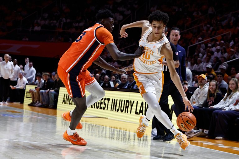Nate Ament, Jaylen Carey propel Tennessee to 77-69 victory over Auburn | iNFOnews.ca