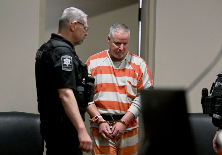 Georgia dad, convicted after giving his son the gun used in school shooting, seeks new trial | iNFOnews.ca