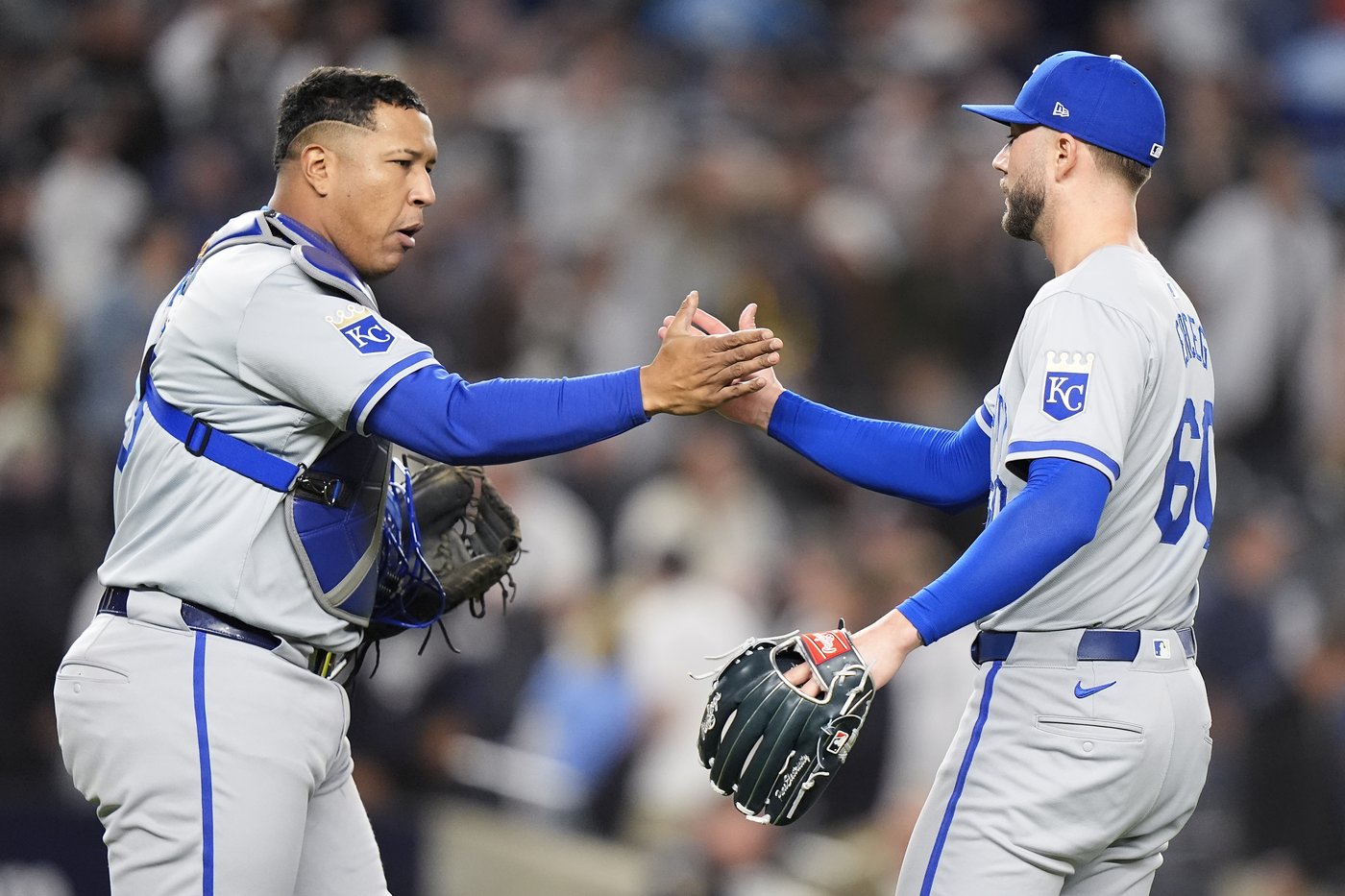 Perez's homer off Rodón sparks 4-run 4th inning and Royals beat Yankees 4-2 in Game 2 to tie ALDS | iNFOnews.ca Perez's homer off Rodón sparks 4-run 4th inning and Royals beat Yankees 4-2 in Game 2 to tie ALDS | iNFOnews.ca
