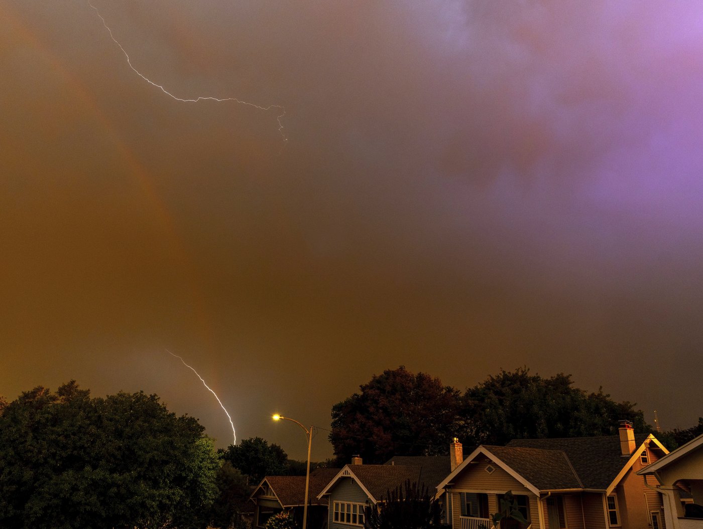 Storms kill 1, injure another and displace hundreds of inmates in Nebraska | iNFOnews.ca Storms kill 1, injure another and displace hundreds of inmates in Nebraska | iNFOnews.ca