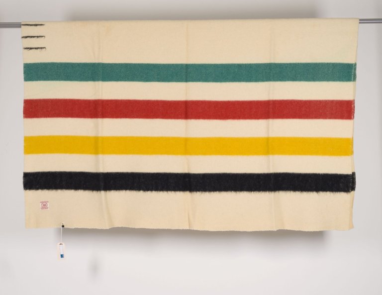 Vintage Hudson's Bay blankets, more paintings headed for online auction | iNFOnews.ca