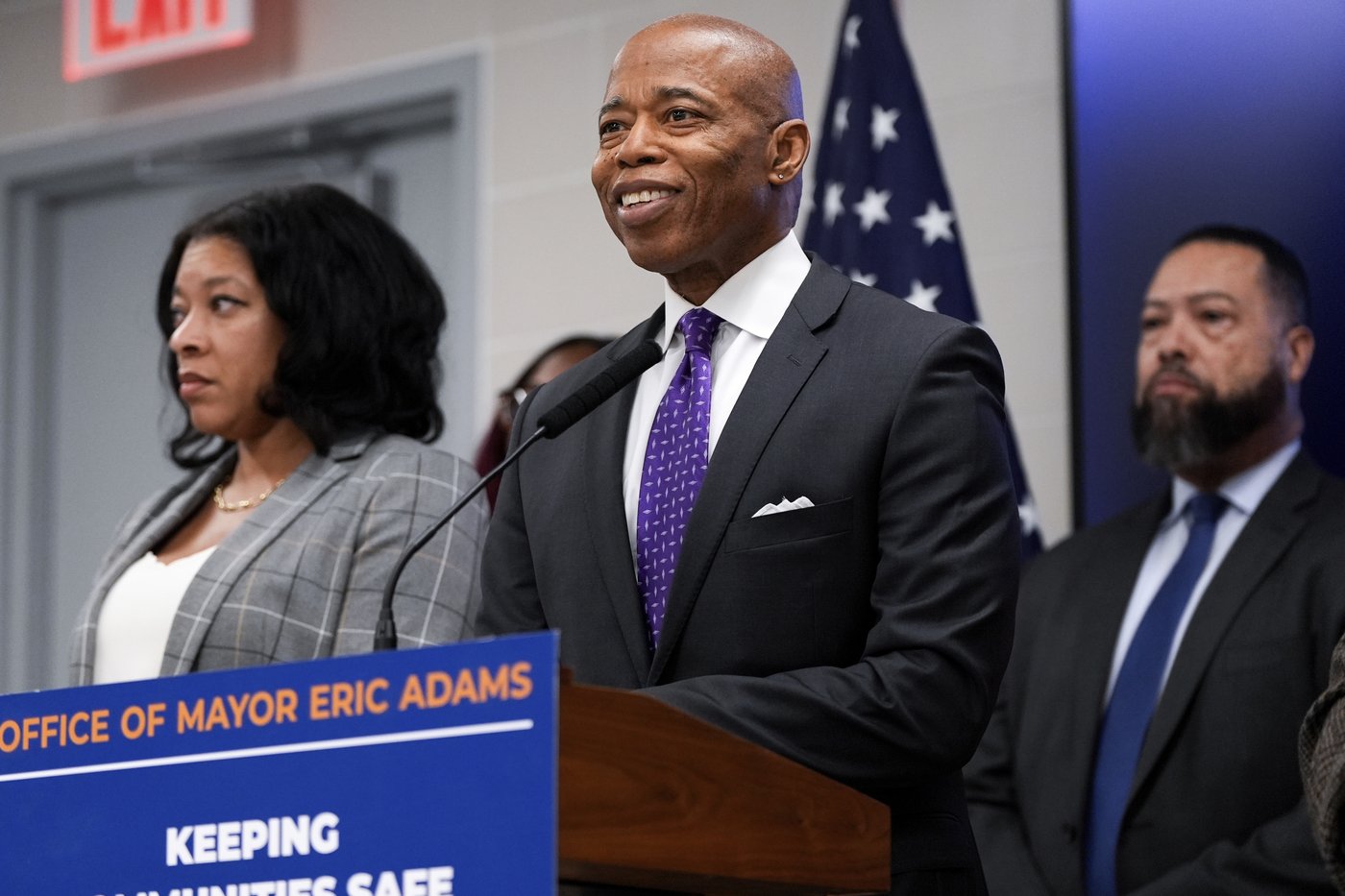 New York governor won't remove NYC mayor, for now, but plans to increase oversight of City Hall | iNFOnews.ca New York governor won't remove NYC mayor, for now, but plans to increase oversight of City Hall | iNFOnews.ca