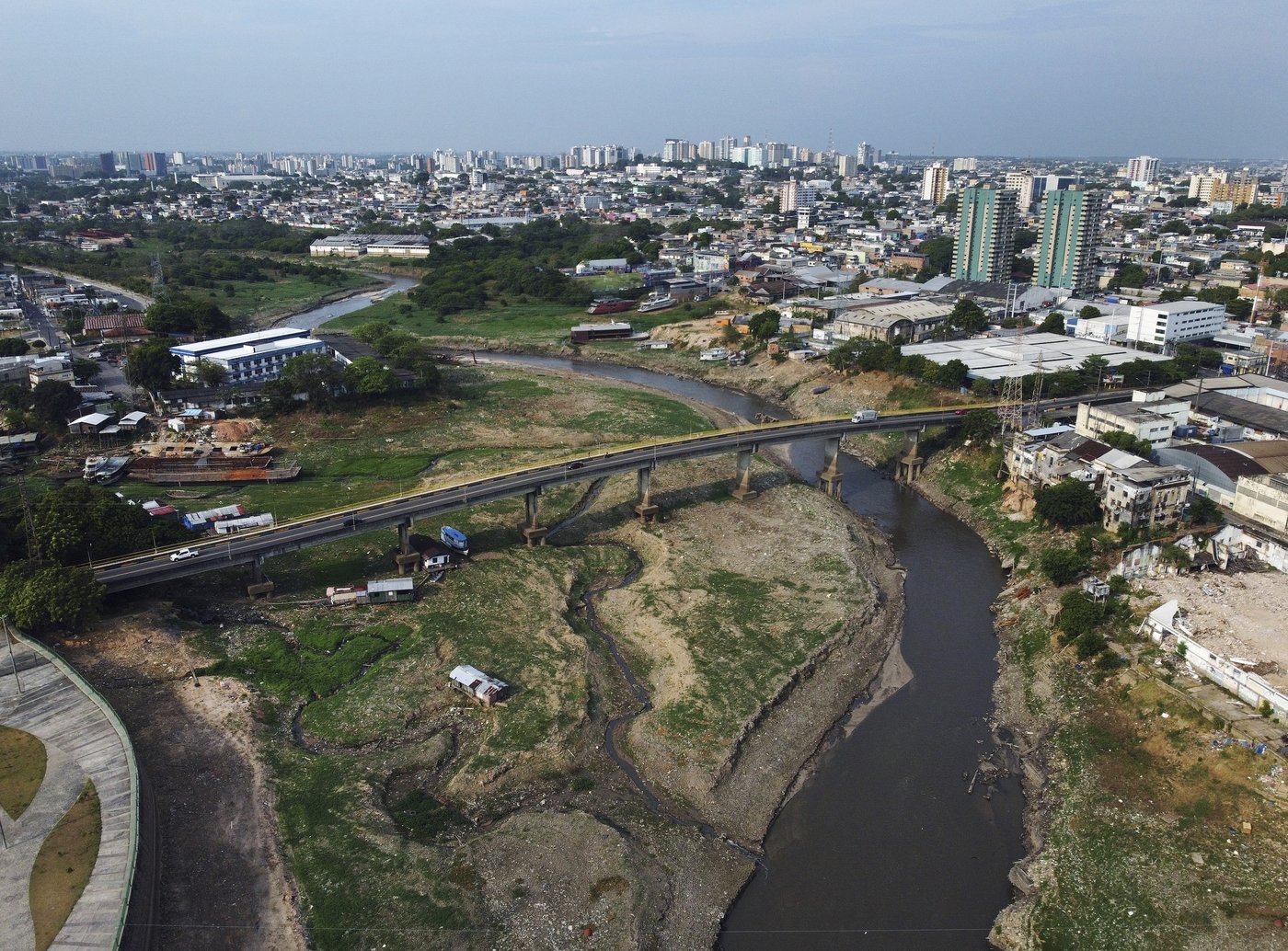 Dramatic images show drought's toll on Amazon and its rivers | iNFOnews.ca Dramatic images show drought's toll on Amazon and its rivers | iNFOnews.ca