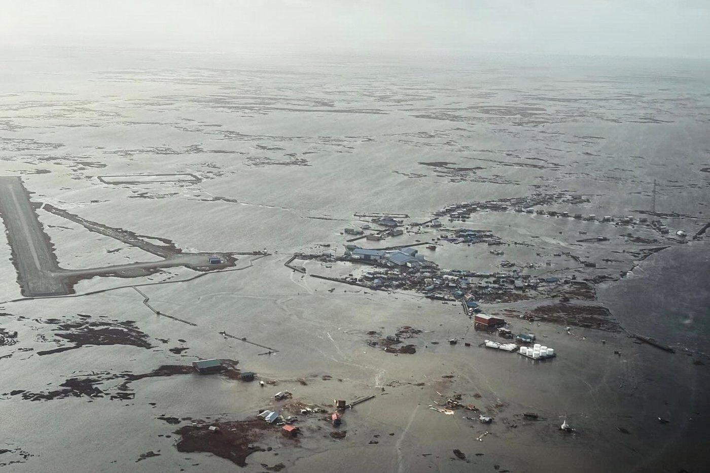 Alaska storms drive 1,500 from their homes and 2 villages are decimated | iNFOnews.ca Alaska storms drive 1,500 from their homes and 2 villages are decimated | iNFOnews.ca