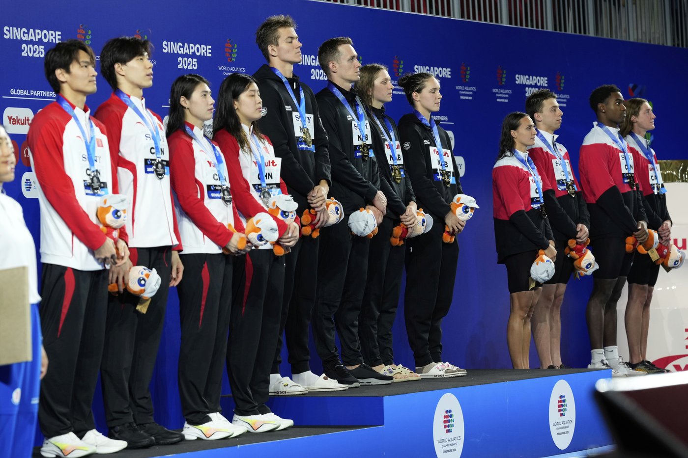 Canada earns relay bronze at world swimming championship as McIntosh eyes third gold | iNFOnews.ca Canada earns relay bronze at world swimming championship as McIntosh eyes third gold | iNFOnews.ca