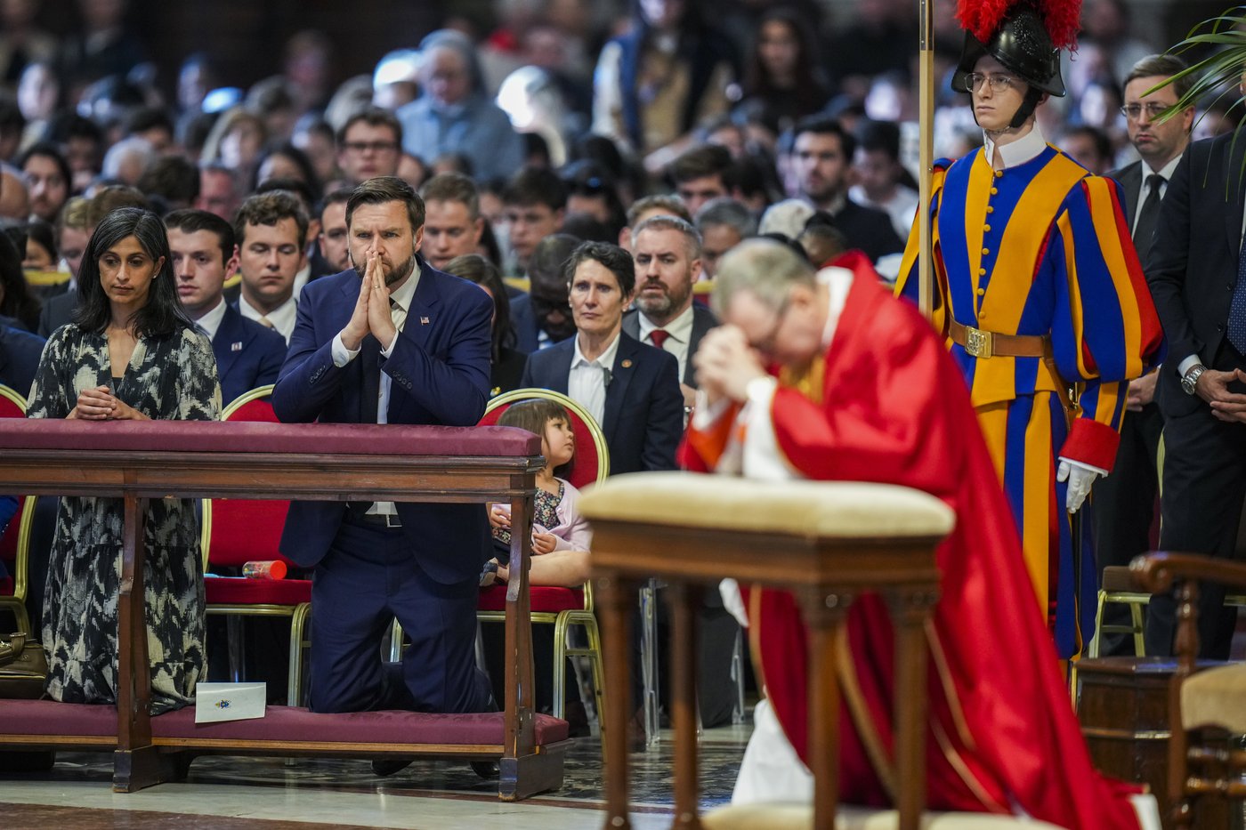 Vatican notes 'exchange of opinions' over migrants, prisoners in meeting with Vance | iNFOnews.ca