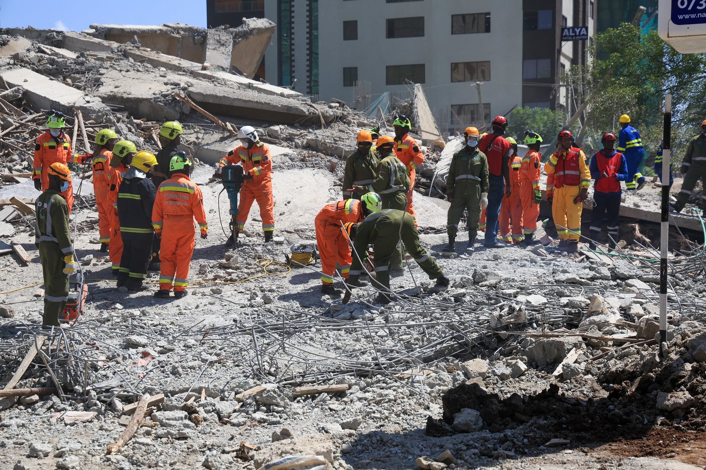A tall building under construction collapses in Nairobi, with 4 believed to be trapped | iNFOnews.ca