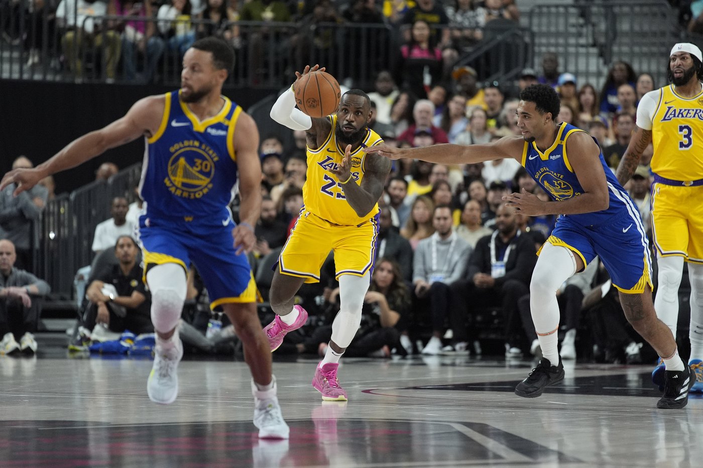 Lakers' annual preseason game in Las Vegas brings enthusiasm to potential NBA market | iNFOnews.ca Lakers' annual preseason game in Las Vegas brings enthusiasm to potential NBA market | iNFOnews.ca