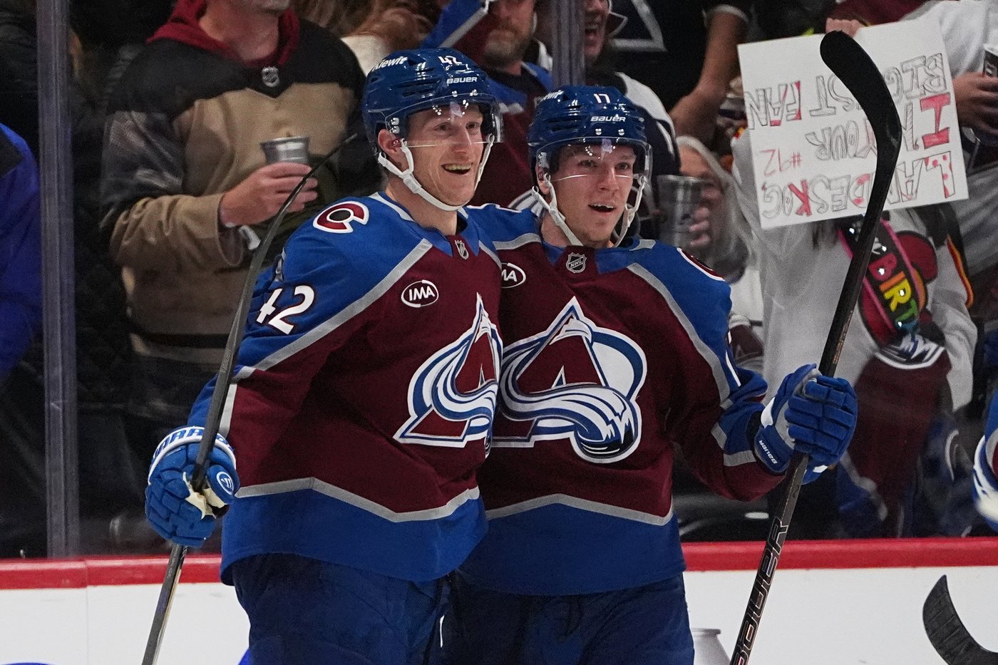 Avalanche win 10th straight, shut out Sharks 6-0 | iNFOnews.ca Avalanche win 10th straight, shut out Sharks 6-0 | iNFOnews.ca