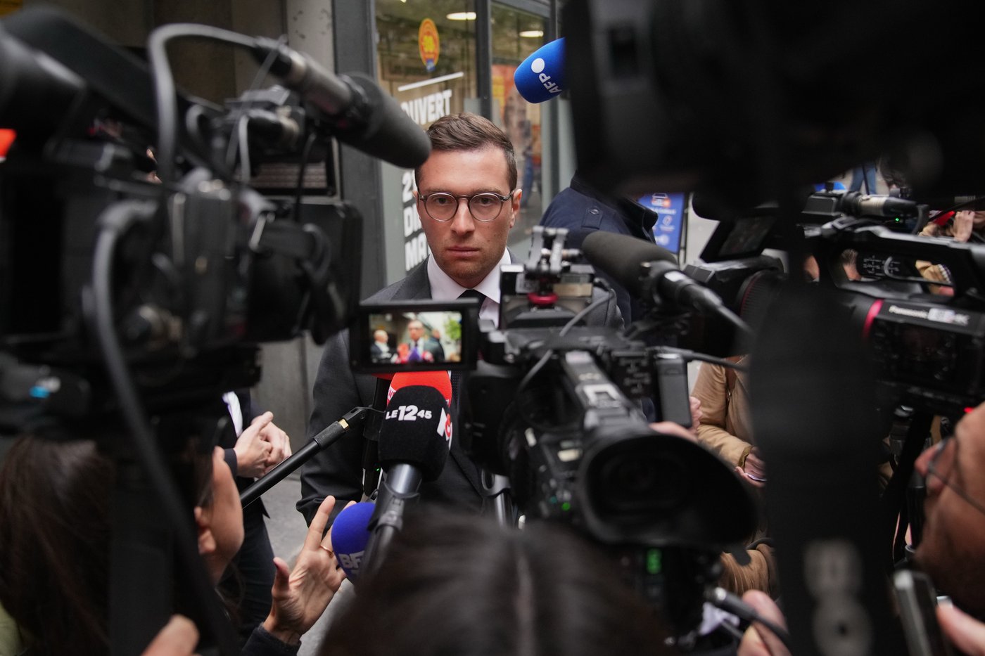 Antisemitism allegations against her running mate cloud Le Pen's presidential campaign in France | iNFOnews.ca Antisemitism allegations against her running mate cloud Le Pen's presidential campaign in France | iNFOnews.ca