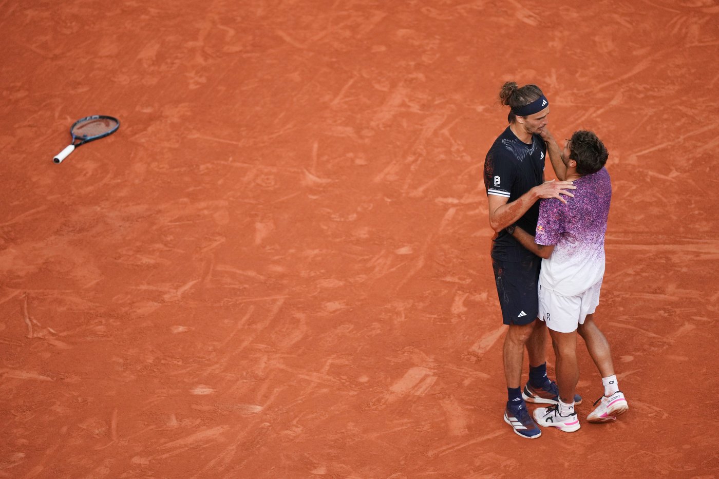 Zverev's French Open triumph receives muted reception in France due to off-court issues | iNFOnews.ca
