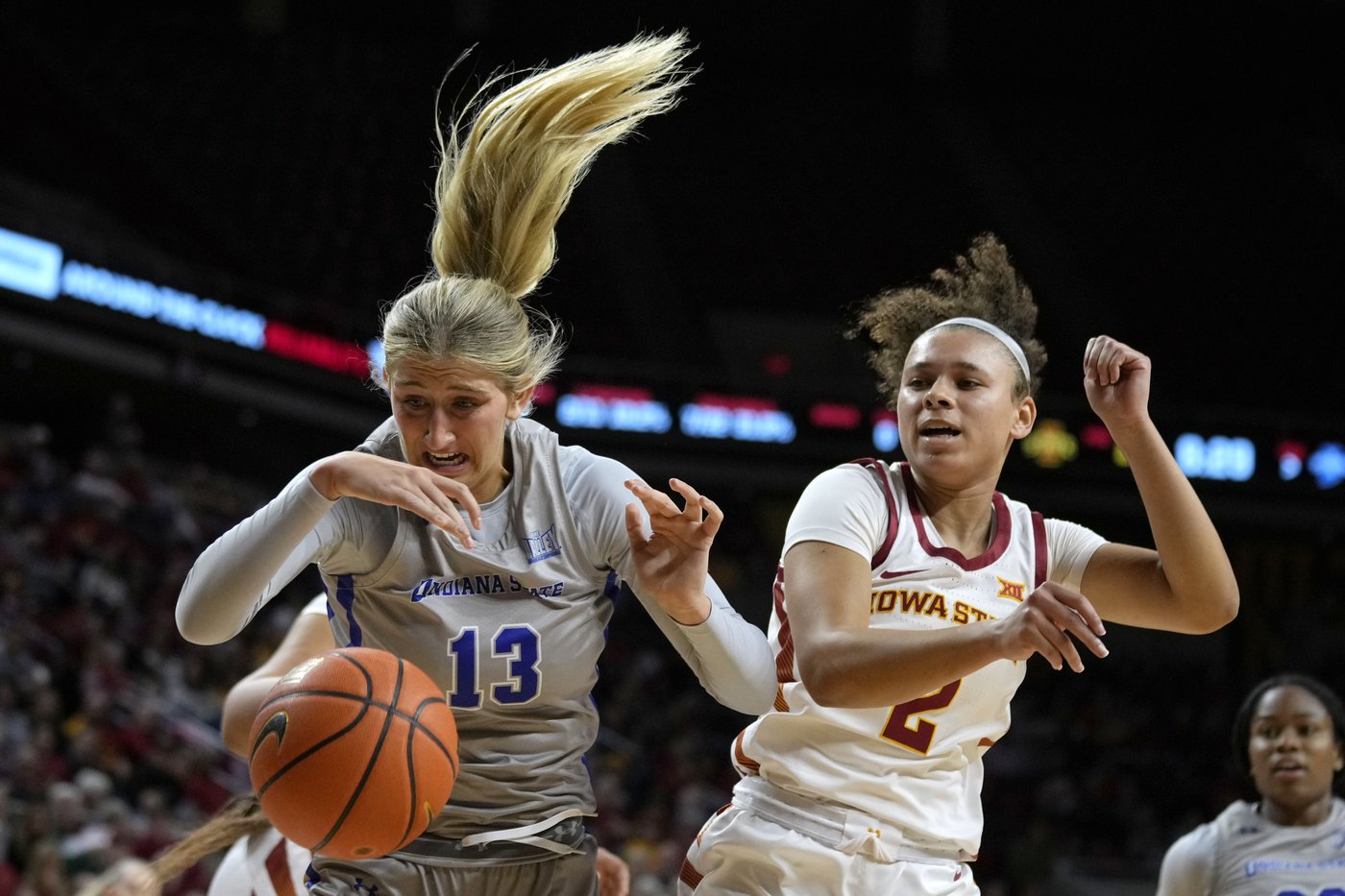 Crooks scores 16, Brown has double-double as No. 8 Iowa State women beat Indiana State 64-42 | iNFOnews.ca