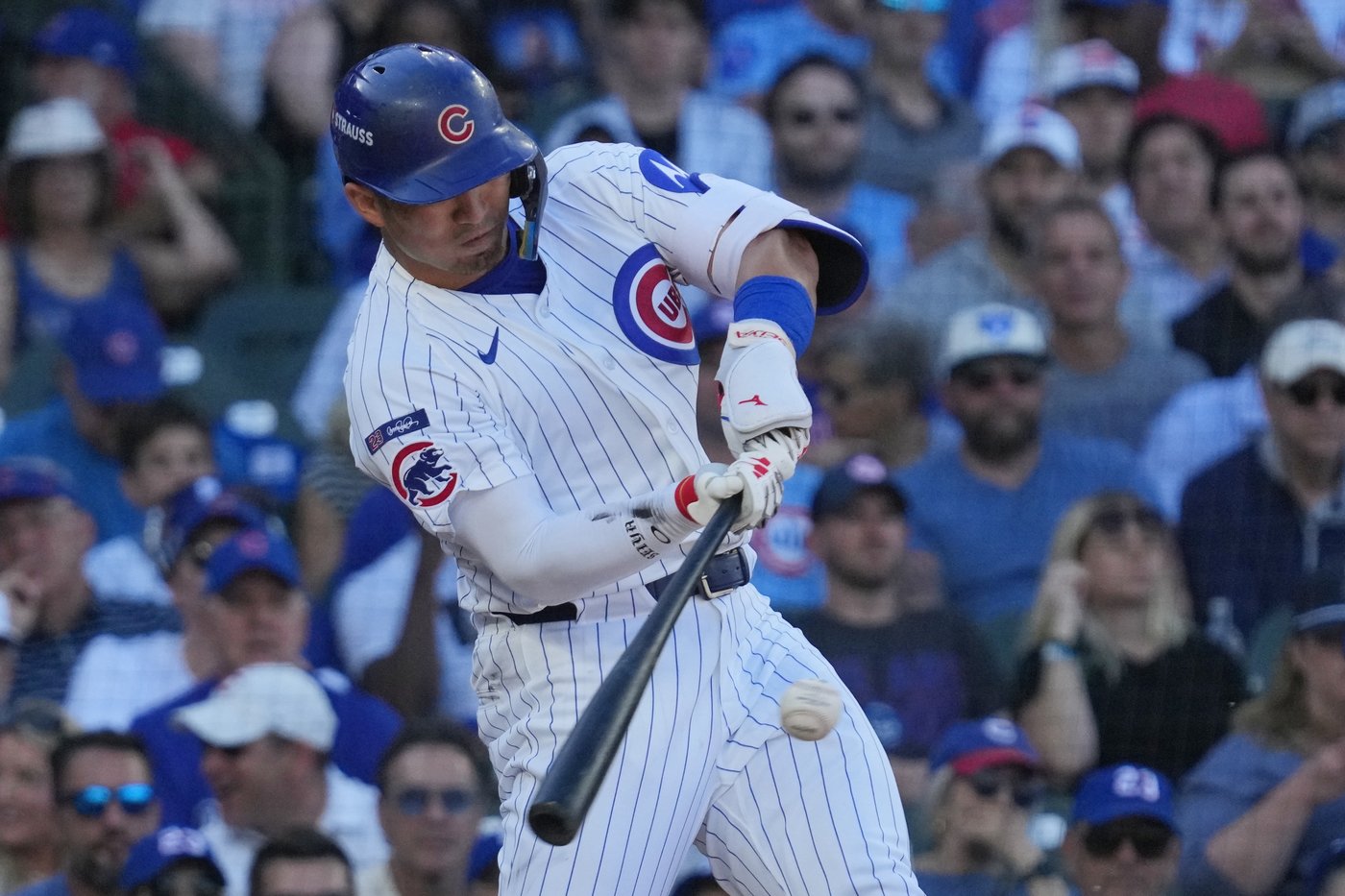 Suzuki and Kelly hit back-to-back homers as the Cubs top the Padres 3-1 in playoff opener | iNFOnews.ca