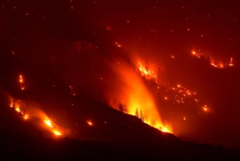 Why information officer kept camera rolling even as he fled B.C. wildfire with family | iNFOnews.ca