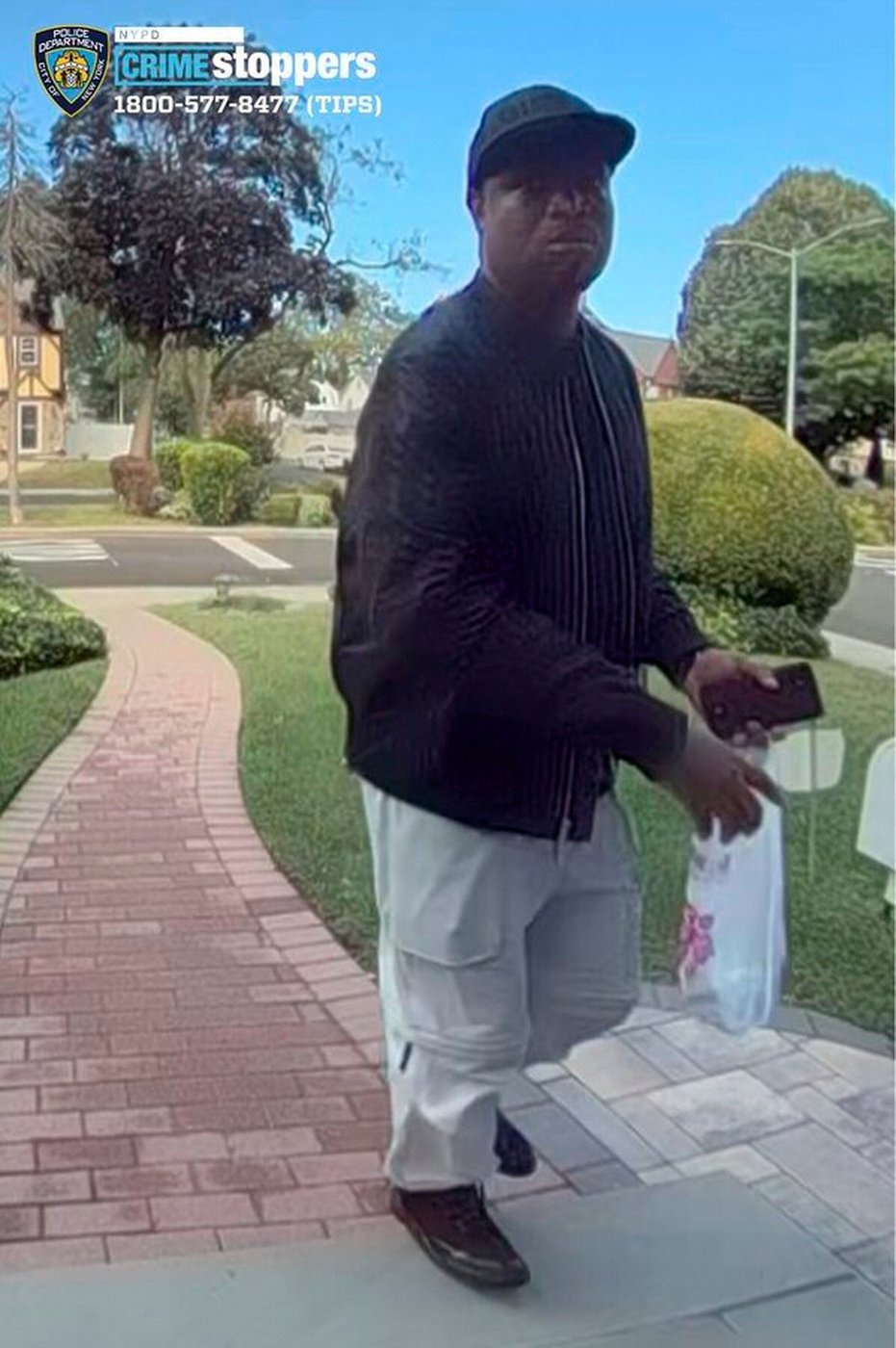 New York City police hunt for man suspected of killing elderly couple and burning their home | iNFOnews.ca New York City police hunt for man suspected of killing elderly couple and burning their home | iNFOnews.ca