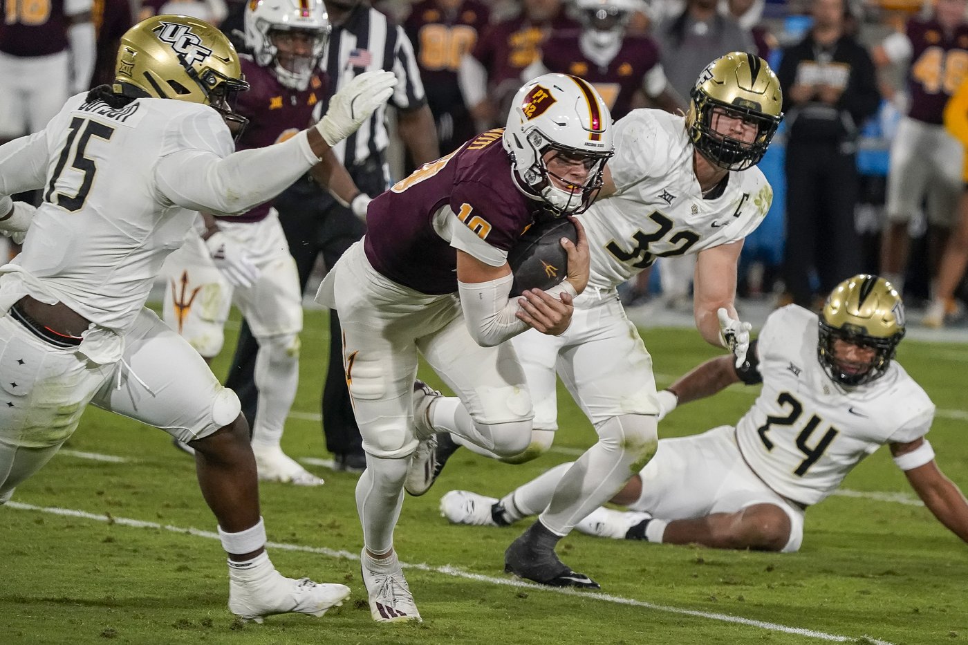 Sam Leavitt's 3 TD passes help Arizona State beat UCF 35-31 | iNFOnews.ca Sam Leavitt's 3 TD passes help Arizona State beat UCF 35-31 | iNFOnews.ca