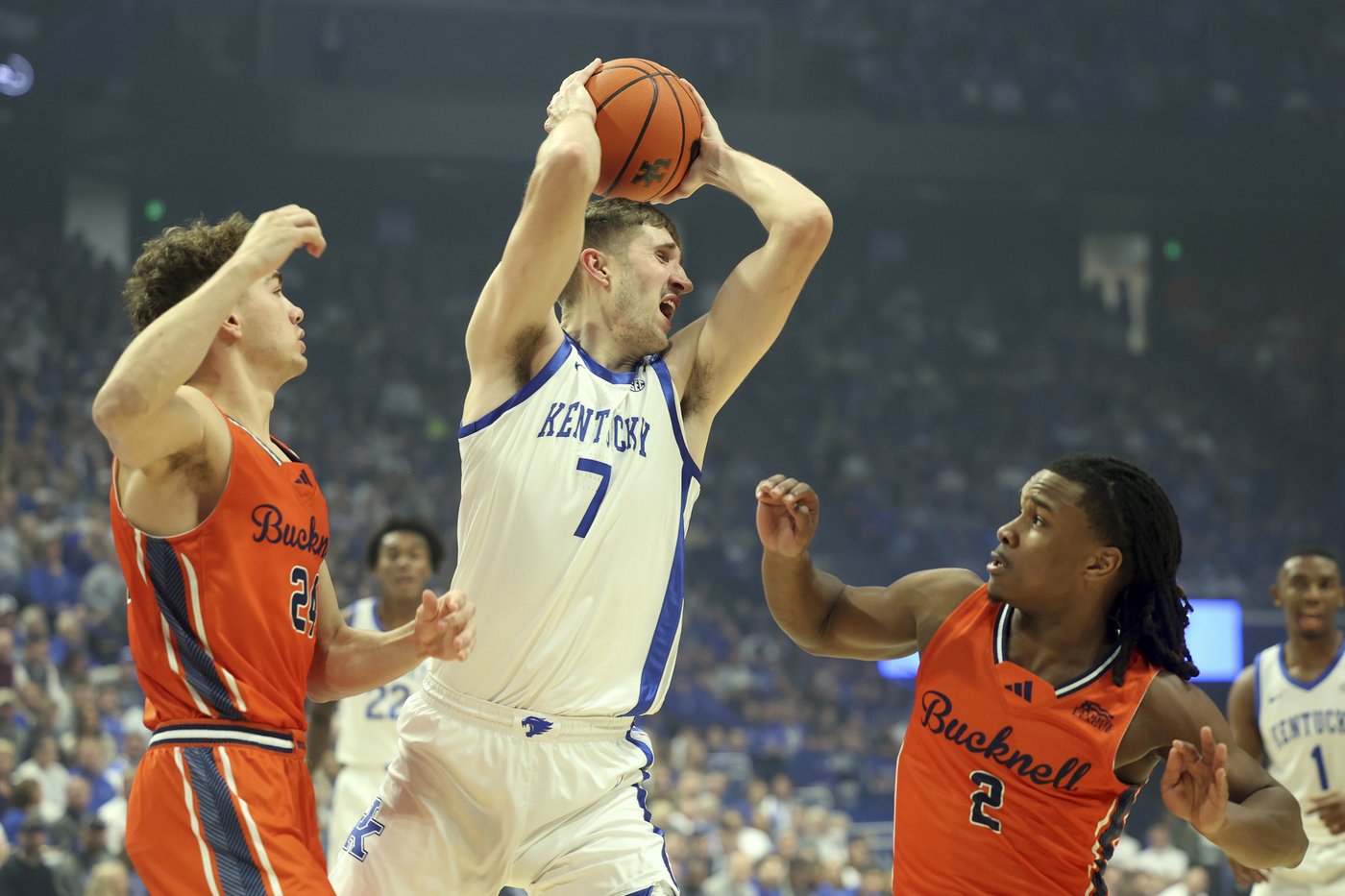 Brea scores 20 points off the bench to pace Kentucky | iNFOnews.ca