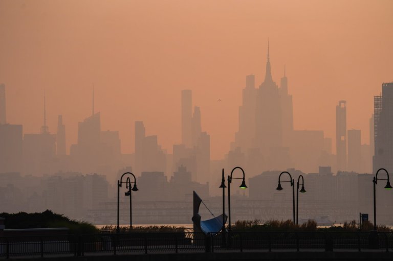 Uncertainty clouds the forecast on whether wildfire smoke will affect the World Cup final | iNFOnews.ca