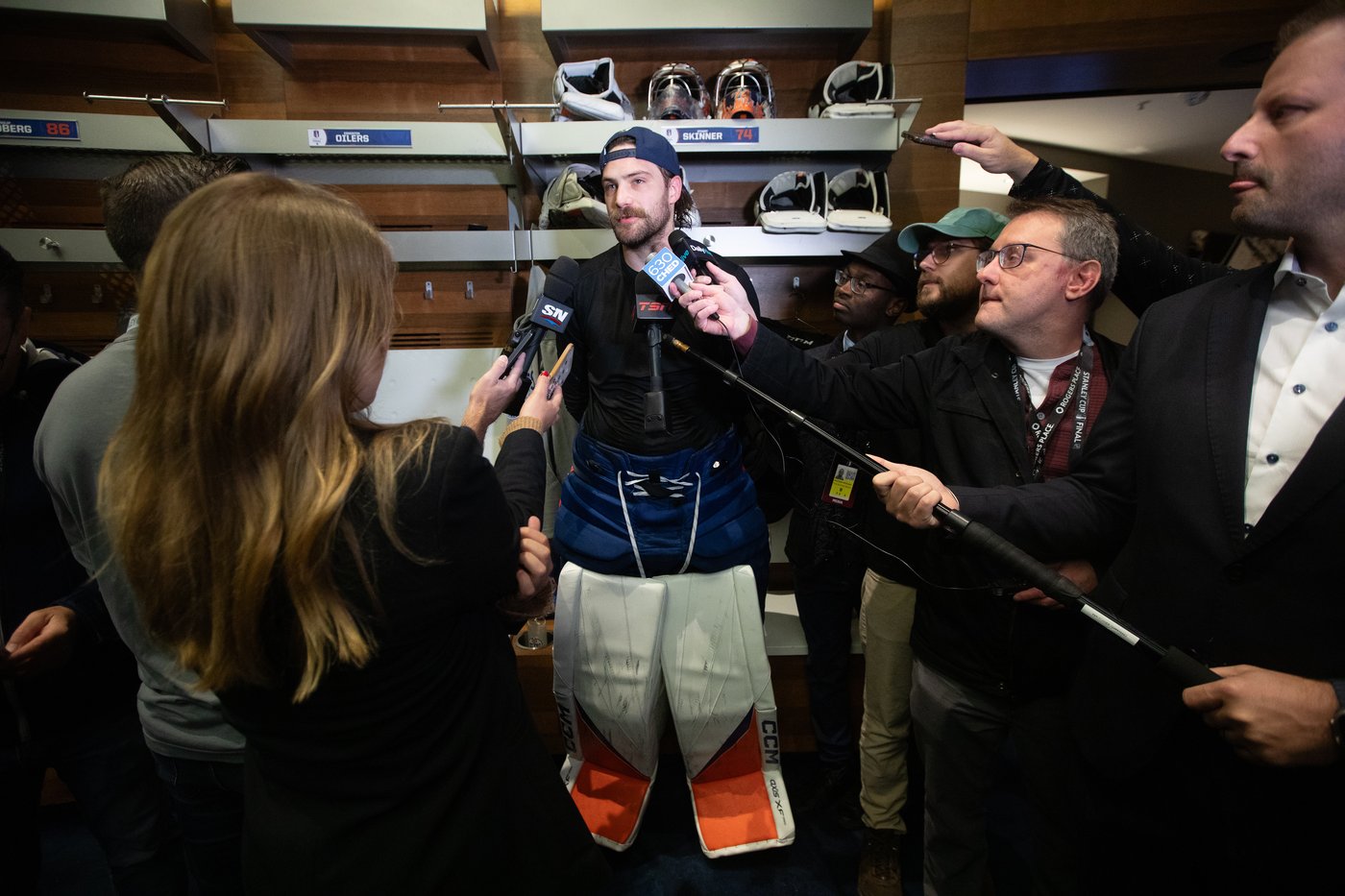 'You don't want any negativity': Why most NHL goalies don't speak on game day | iNFOnews.ca