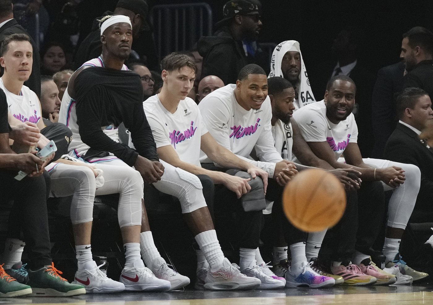 Murray scores 30 points, Jokic has another triple-double to help Nuggets roll past Butler and Heat | iNFOnews.ca