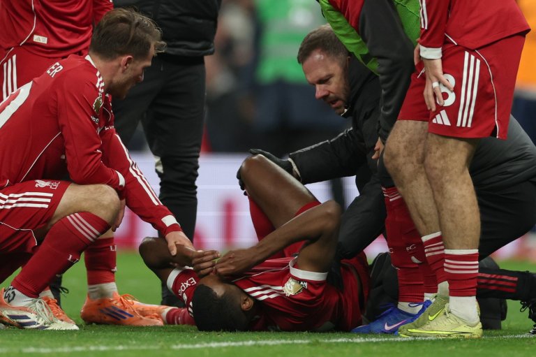 Isak injures ankle in act of scoring for Liverpool against Tottenham | iNFOnews.ca
