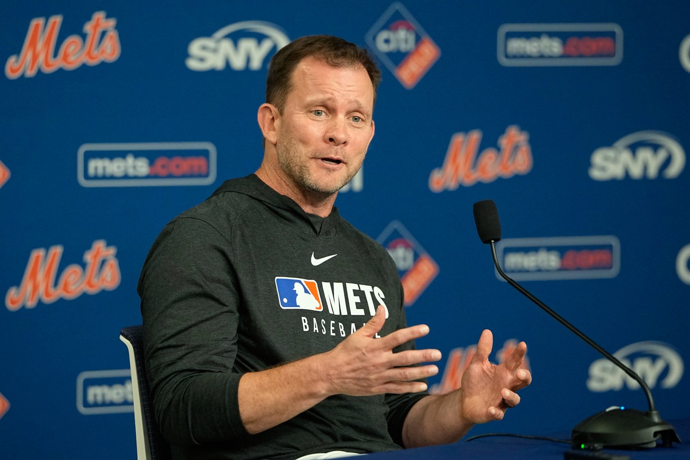Last-place Mets fire manager Carlos Mendoza. Team owner Steve Cohen says 'fans deserve better' | iNFOnews.ca Last-place Mets fire manager Carlos Mendoza. Team owner Steve Cohen says 'fans deserve better' | iNFOnews.ca