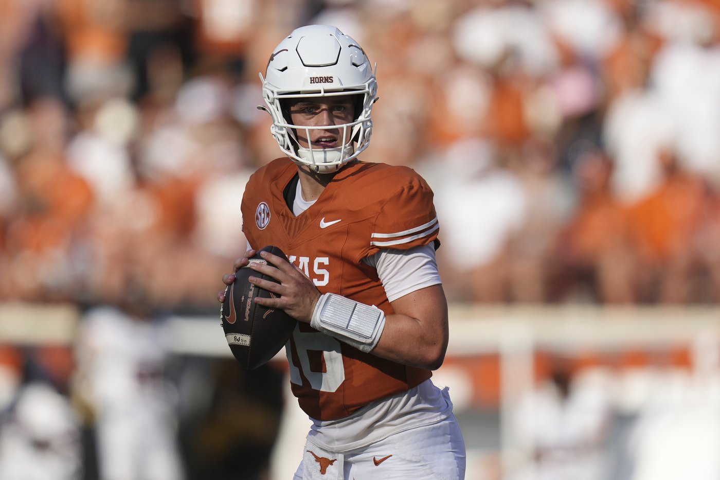 No. 8 Texas has a chance to cure what's ailing Arch Manning against winless Sam Houston | iNFOnews.ca No. 8 Texas has a chance to cure what's ailing Arch Manning against winless Sam Houston | iNFOnews.ca