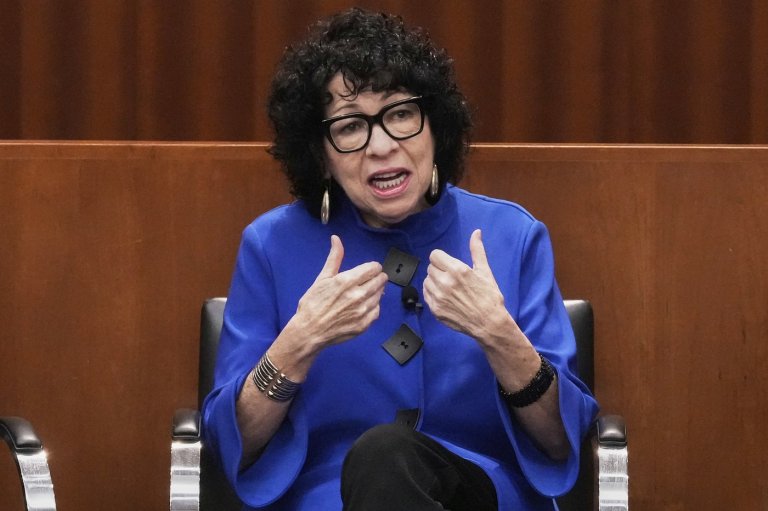 Sotomayor urges better civic education so people know difference between presidents and kings | iNFOnews.ca