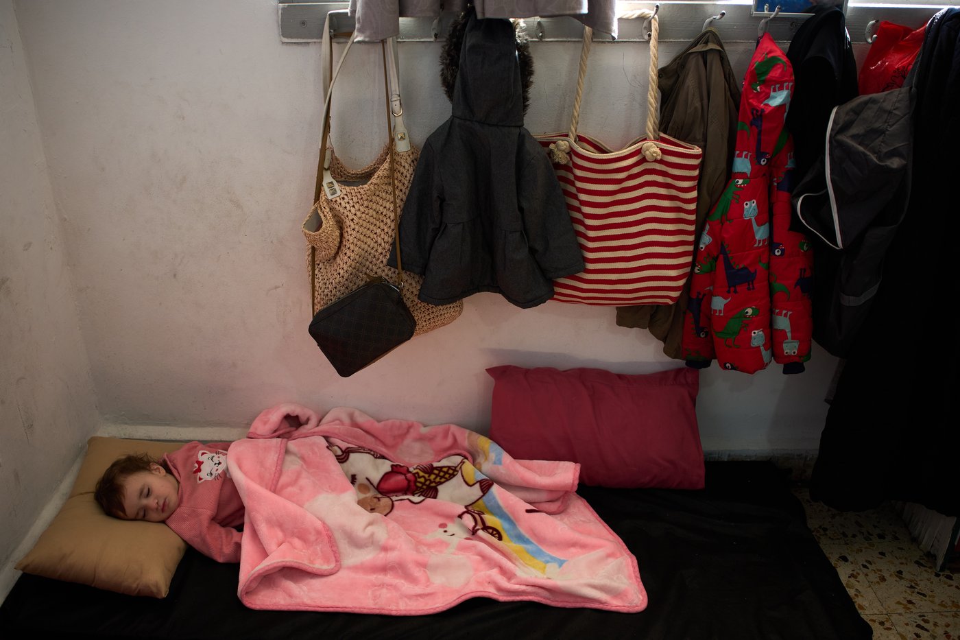 Photos show displaced Lebanese sheltering in Beirut as the war escalates | iNFOnews.ca