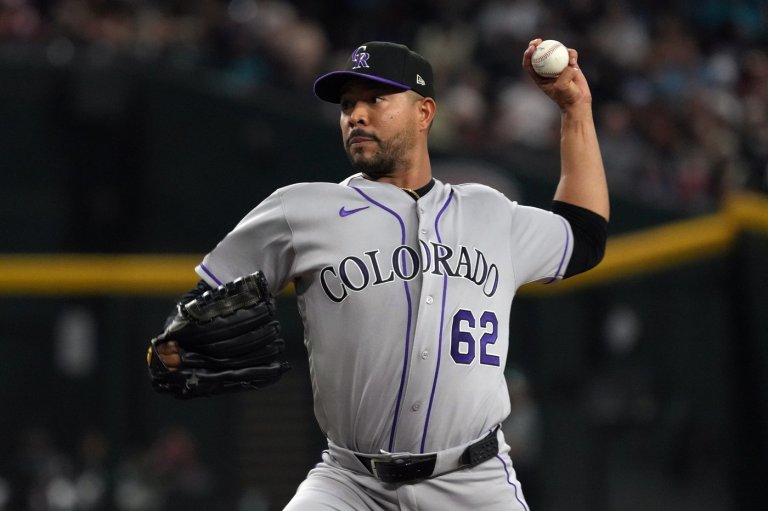 Rockies left-hander Jose Quintana leaves in second inning against Diamondbacks | iNFOnews.ca