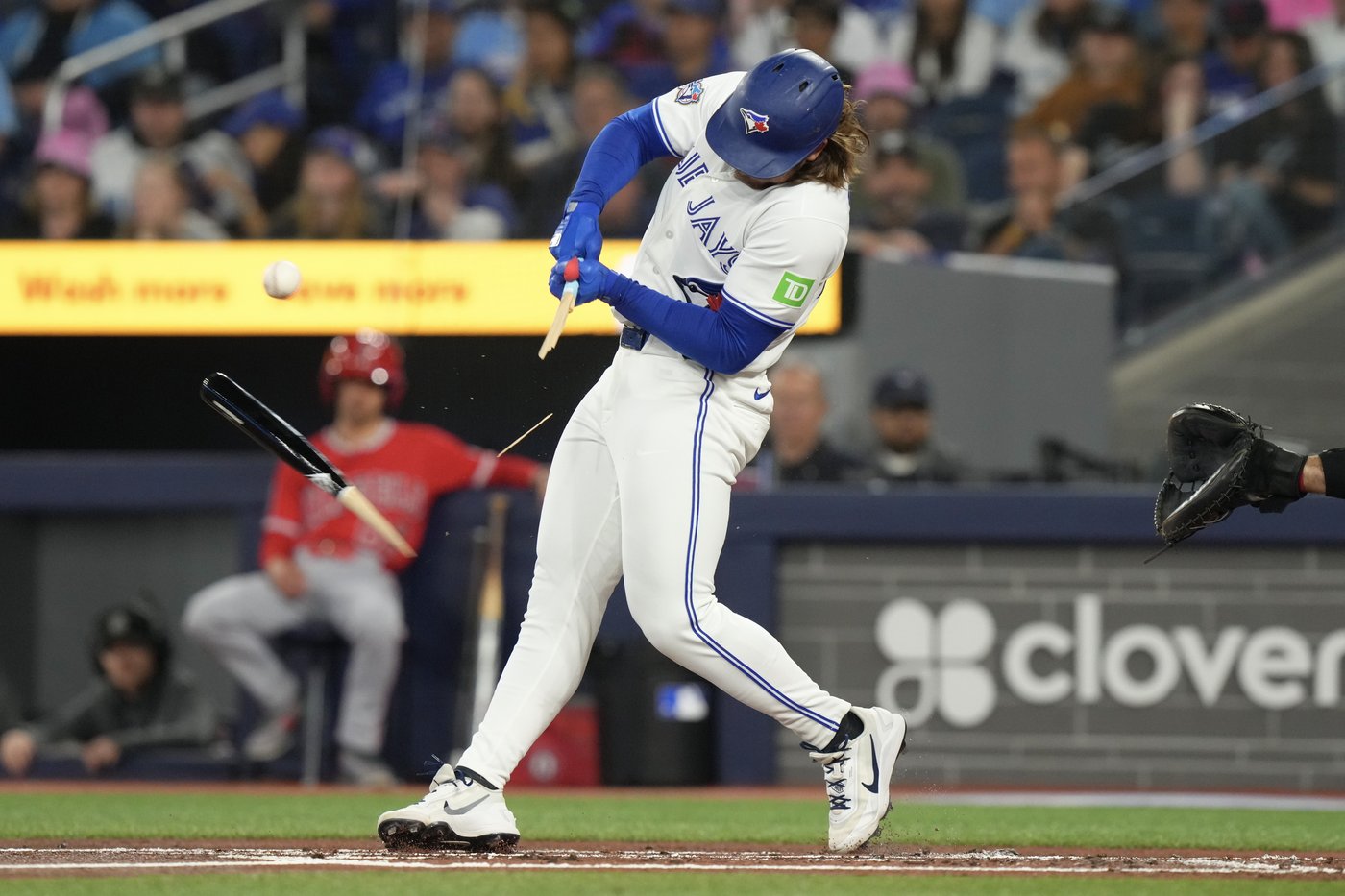 Barger makes presence felt in winning return to Blue Jays | iNFOnews.ca