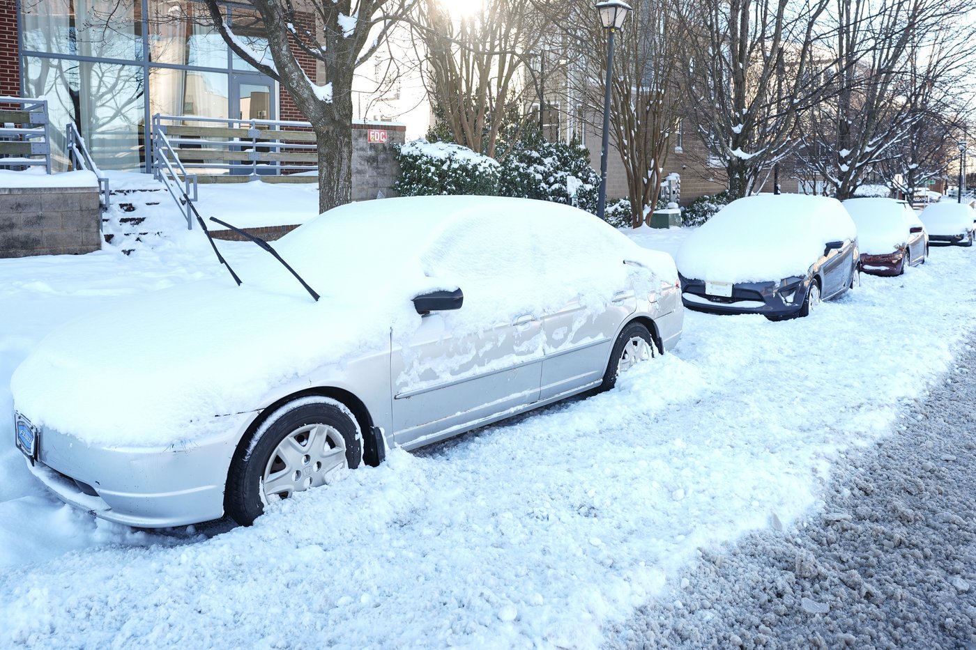 Spurs win in return home to San Antonio delayed by snow, mechanical issues | iNFOnews.ca Spurs win in return home to San Antonio delayed by snow, mechanical issues | iNFOnews.ca