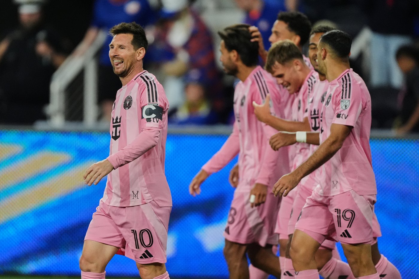 Messi has 2 goals and an assist as Inter Miami rallies for 5-3 victory over Cincinnati | iNFOnews.ca