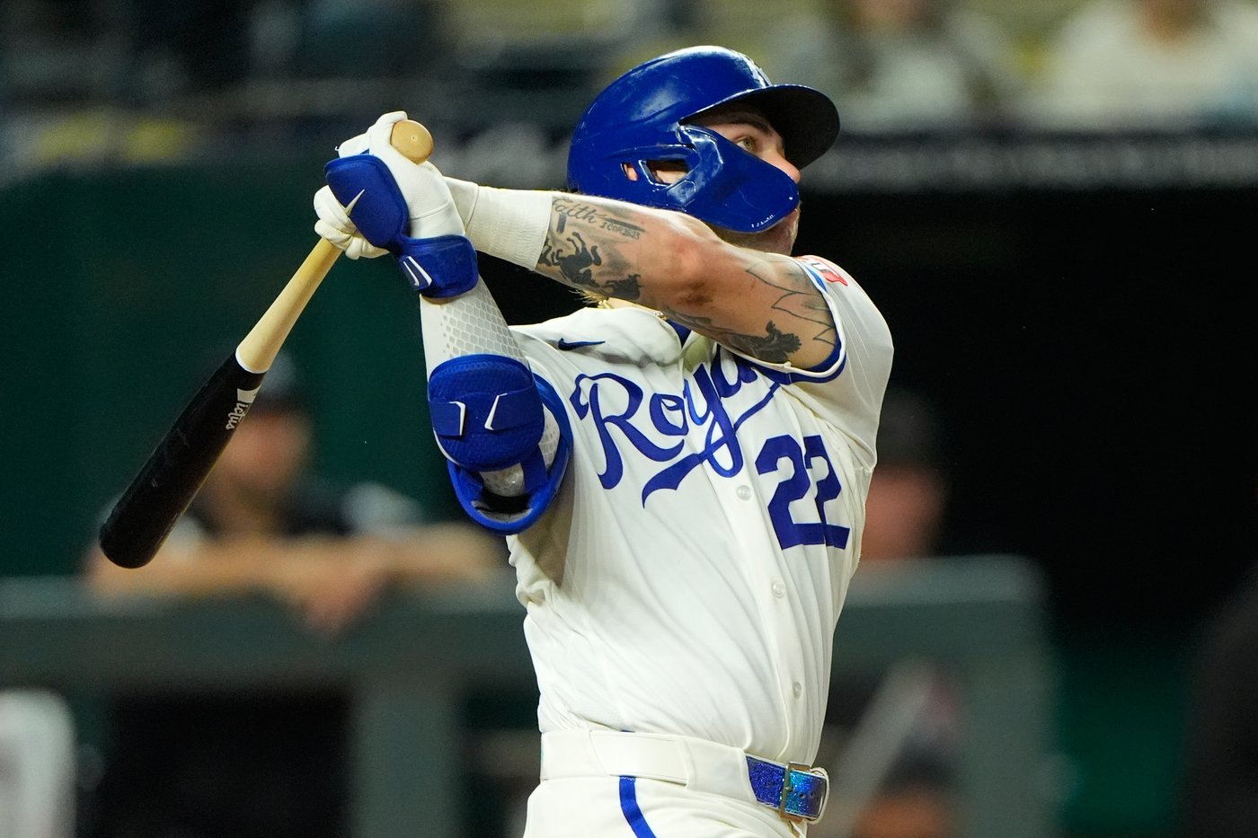 Witt homers to help the Royals beat the Diamondbacks 5-2 | iNFOnews.ca