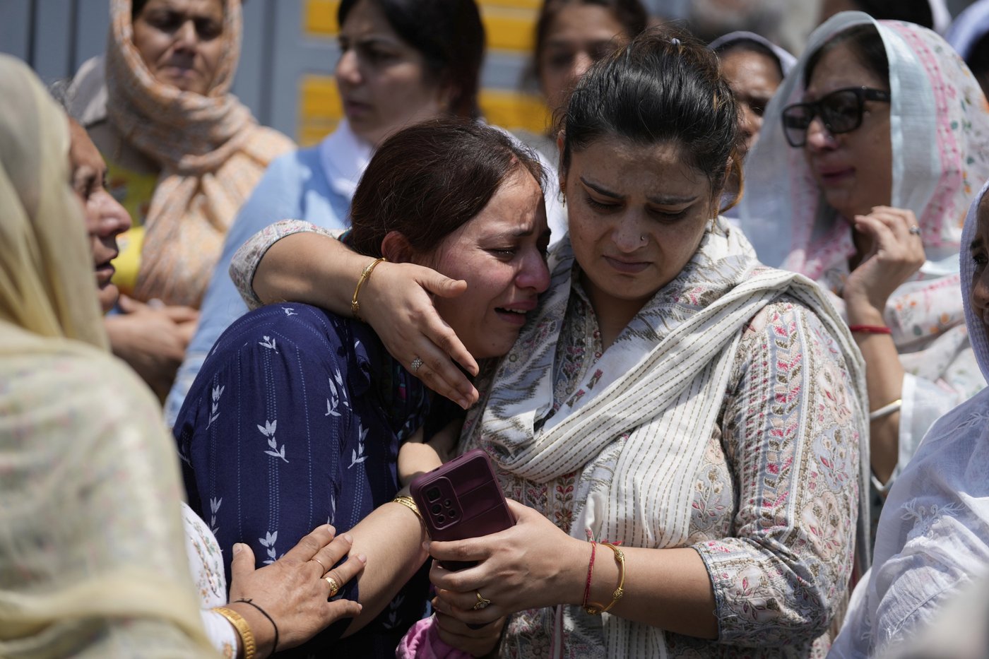 Unease lingers in Kashmir despite ceasefire between India and Pakistan | iNFOnews.ca