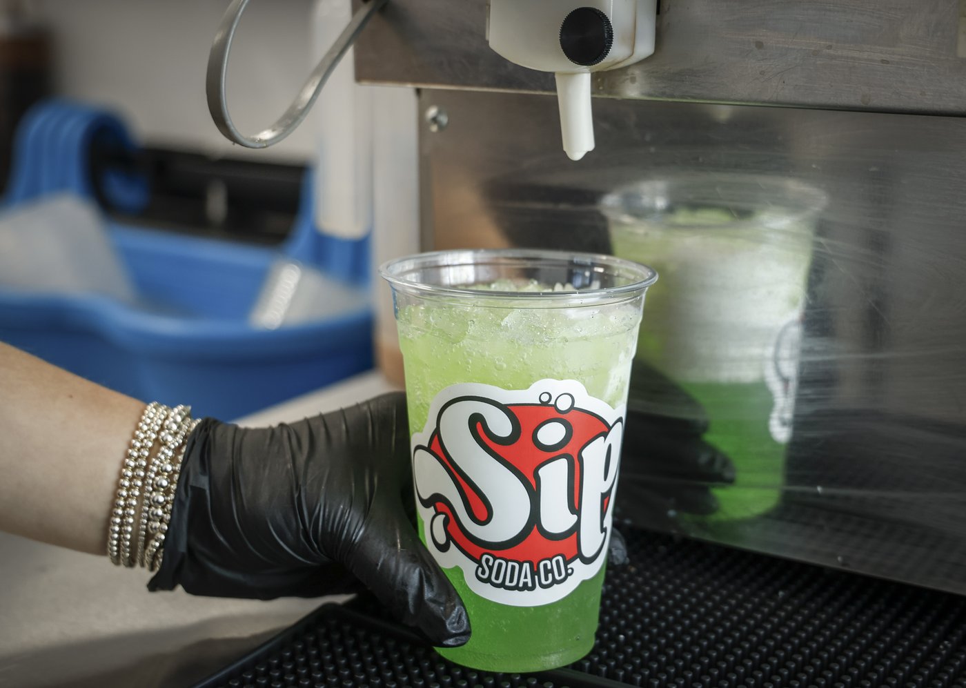 Dirty soda trend bubbles up to Canada with 'Mormon Wives' as inspiration | iNFOnews.ca Dirty soda trend bubbles up to Canada with 'Mormon Wives' as inspiration | iNFOnews.ca